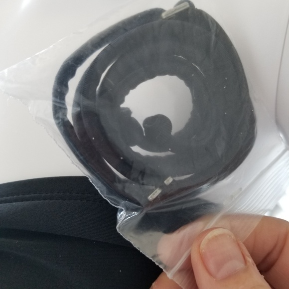 NEW! Converse halter/swim top. Optional strap - Picture 6 of 6